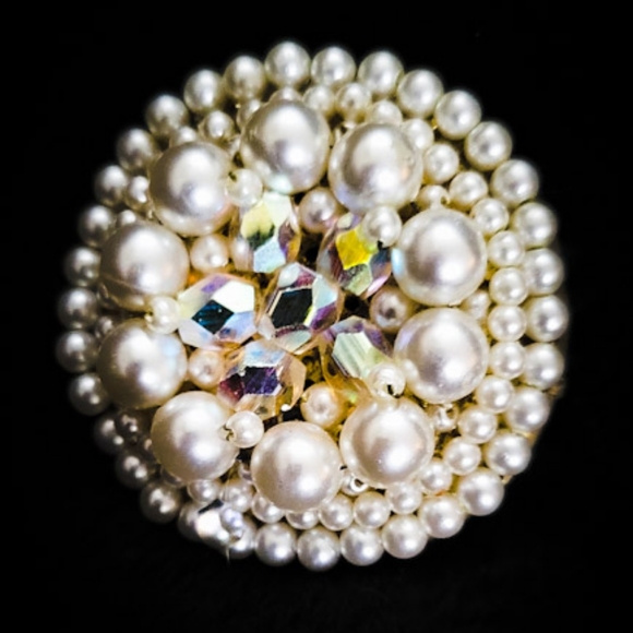 LARGE MYSTERY BOX Vintage + Antique Jewelry - Bracelets, Brooches, Necklaces - Picture 9 of 10